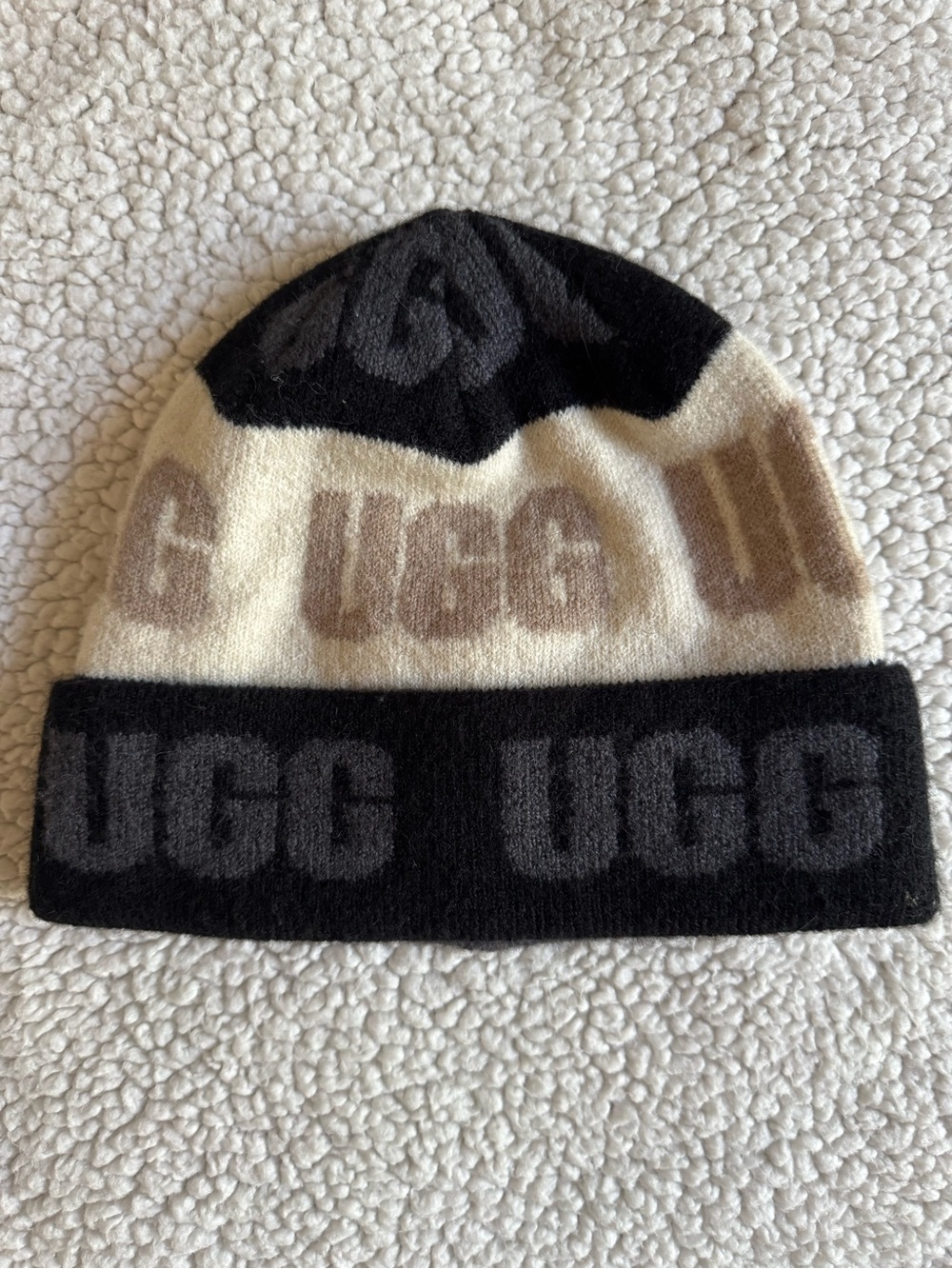 UGG Two-Tone Logo Knit Beanie in Black and Cream
